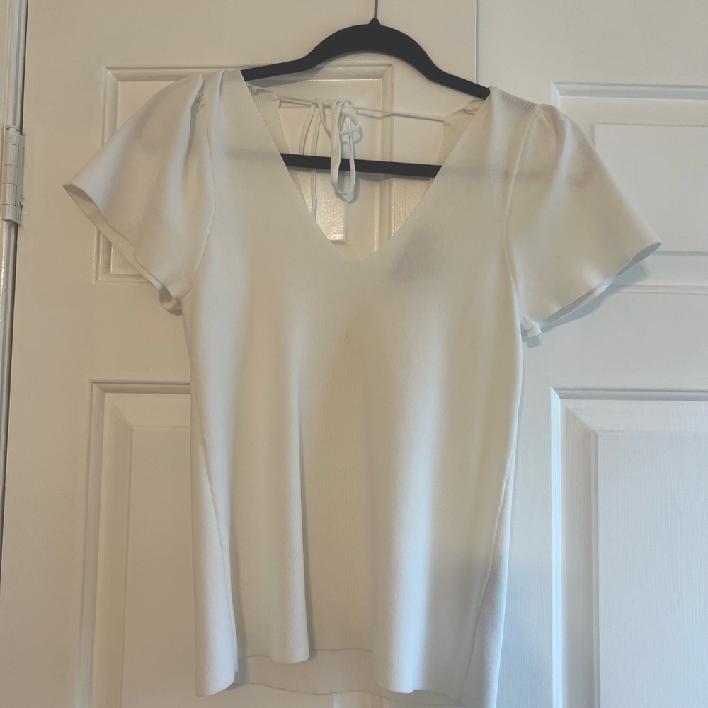 Feminine everyday top. Size M.